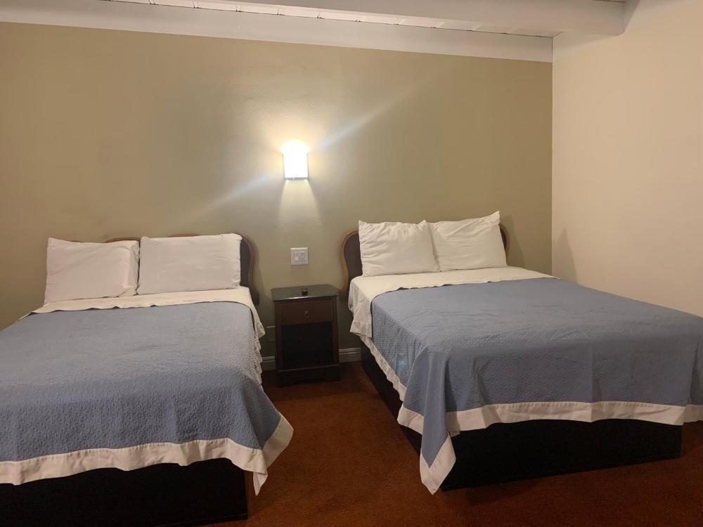 Ventura Beach House Motel