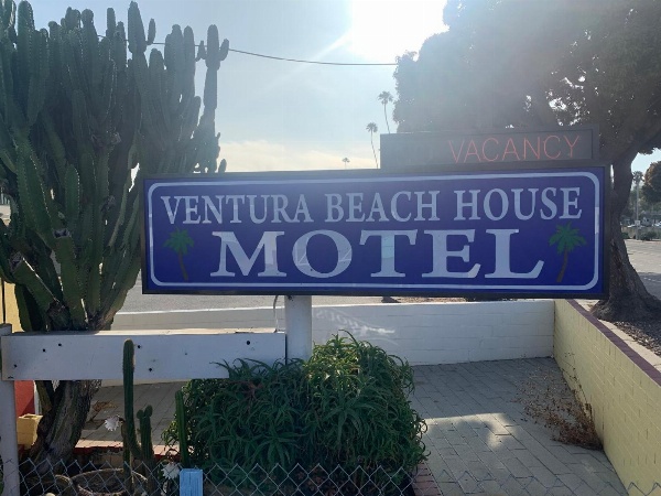 Ventura Beach House Motel image 1