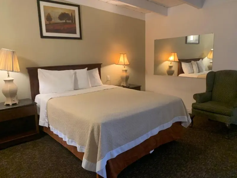 Queen Room